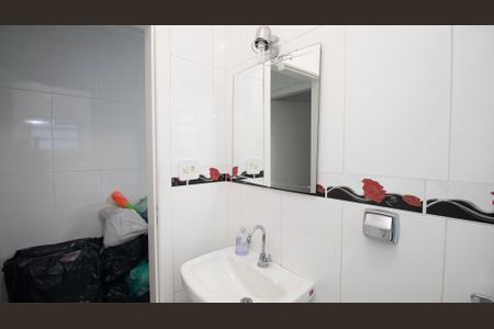 Casa à venda com 245m², 5 quartos e 4 vagasBanheiro de serviço