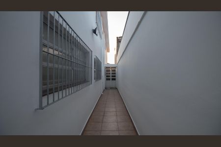 Casa à venda com 245m², 5 quartos e 4 vagasCorredor