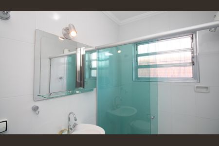 Casa à venda com 245m², 5 quartos e 4 vagasBanheiro da Suíte 2