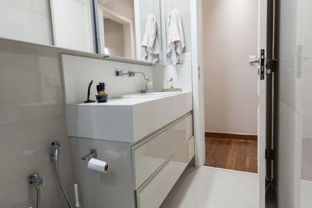 Apartamento à venda com 180m², 4 quartos e 2 vagasBanheiro Social
