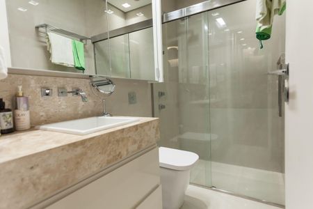 Apartamento à venda com 180m², 4 quartos e 2 vagasBanheiro Social 2