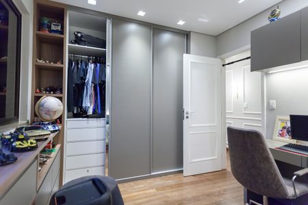 Apartamento à venda com 180m², 4 quartos e 2 vagasQuarto 1