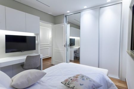 Apartamento à venda com 180m², 4 quartos e 2 vagasQuarto 2