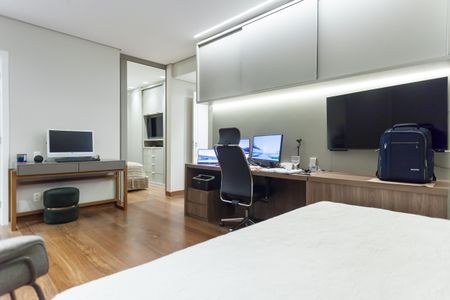 Apartamento à venda com 180m², 4 quartos e 2 vagasEscritório