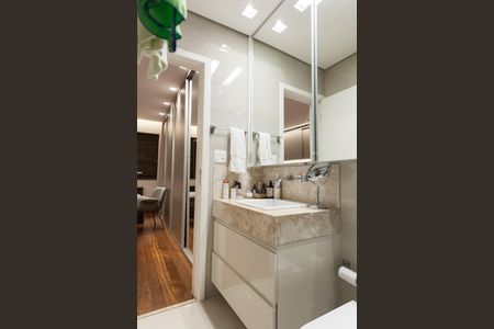 Apartamento à venda com 180m², 4 quartos e 2 vagasBanheiro Social 2