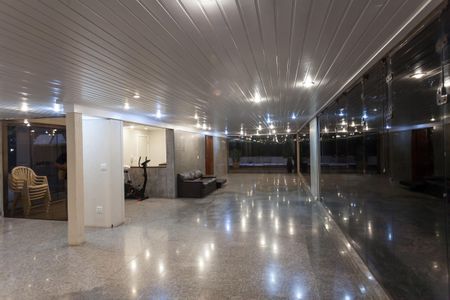 Apartamento à venda com 180m², 4 quartos e 2 vagasÁrea comum