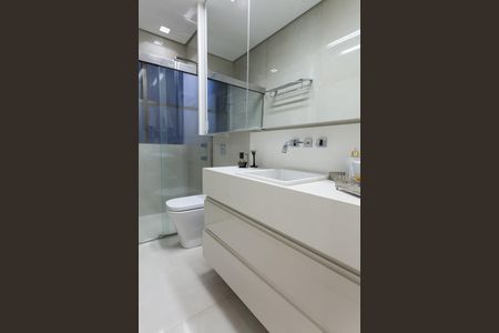 Apartamento à venda com 180m², 4 quartos e 2 vagasBanheiro Social