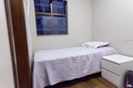 Apartamento à venda com 180m², 4 quartos e 2 vagasQuarto de Serviço