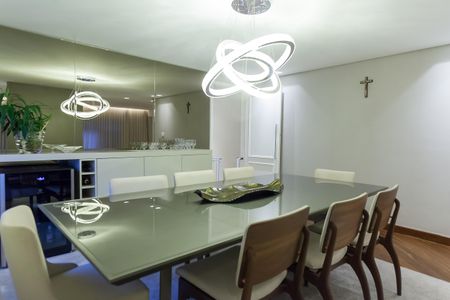 Apartamento à venda com 180m², 4 quartos e 2 vagasSala de Jantar