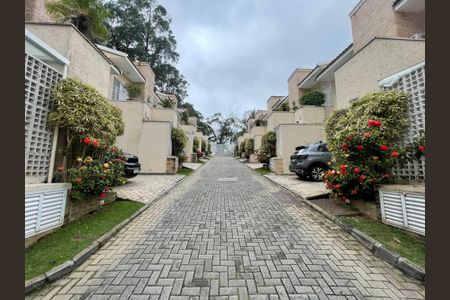 Casa de condomínio para alugar com 160m², 3 quartos e 2 vagas Casa de condomínio para alugar com 160m², 3 quartos e 2 vagasÁrea comum