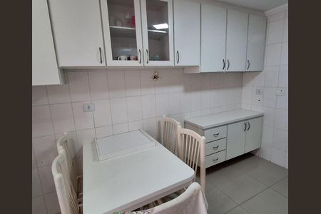 Apartamento para alugar com 75m², 2 quartos e 1 vagaCozinha