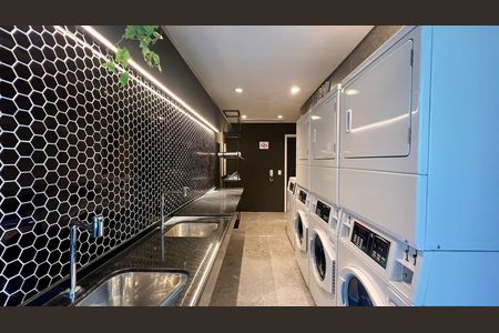 Studio para alugar com 25m², 1 quarto e sem vaga Studio para alugar com 25m², 1 quarto e sem vagaLavanderia