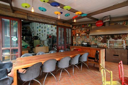 Casa à venda com 397m², 4 quartos e 7 vagasVaranda gourmet