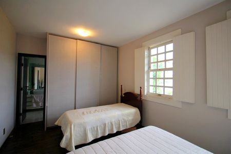 Casa à venda com 397m², 4 quartos e 7 vagasSuite 4