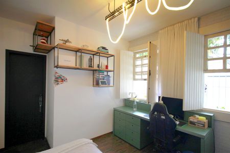 Casa à venda com 397m², 4 quartos e 7 vagasSuite 3