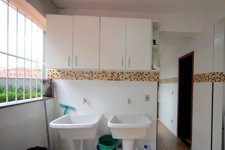 Casa à venda com 397m², 4 quartos e 7 vagasÁrea de Serviço