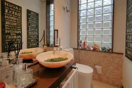 Casa à venda com 397m², 4 quartos e 7 vagasLavabo da Sala