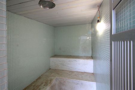 Casa à venda com 397m², 4 quartos e 7 vagasSauna