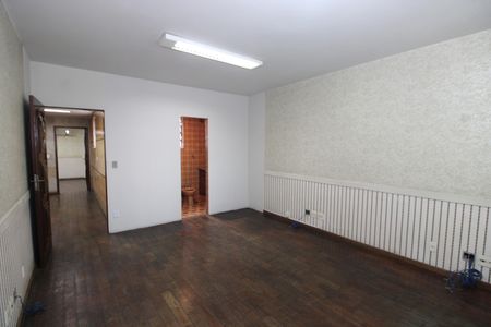 Casa à venda com 259m², 3 quartos e 2 vagasSuíte 1