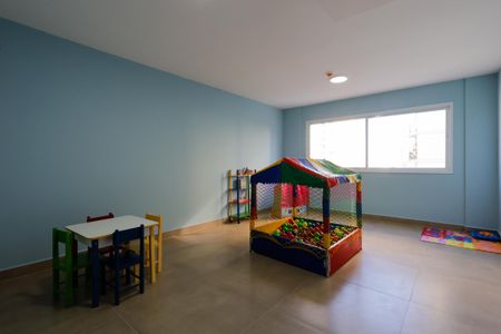 Studio para alugar com 33m², 1 quarto e sem vaga Studio para alugar com 33m², 1 quarto e sem vagaÁrea comum - Brinquedoteca