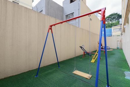 Studio para alugar com 33m², 1 quarto e sem vaga Studio para alugar com 33m², 1 quarto e sem vagaÁrea comum - Playground