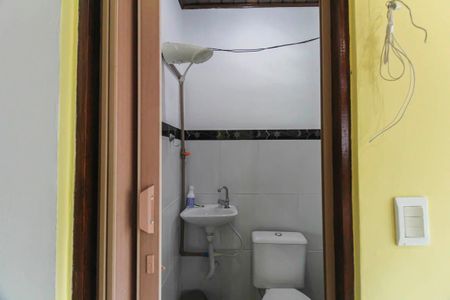 Casa à venda com 100m², 3 quartos e 2 vagasBanheiro da Área gourmet