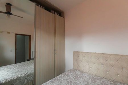 Casa à venda com 100m², 3 quartos e 2 vagasQuarto 1