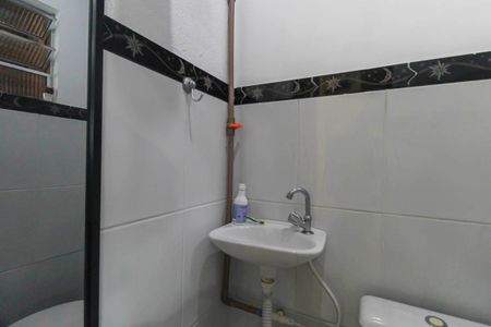 Casa à venda com 100m², 3 quartos e 2 vagasBanheiro da Área gourmet