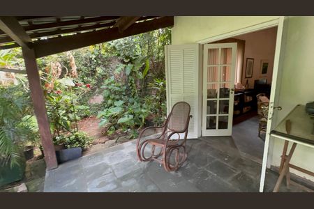 Casa à venda com 1506m², 2 quartos e 3 vagasVaranda