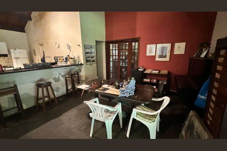 Casa à venda com 1506m², 2 quartos e 3 vagasSala