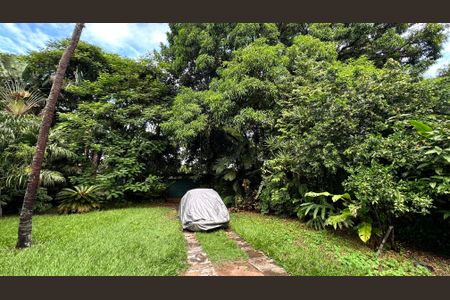 Casa à venda com 1506m², 2 quartos e 3 vagasQuintal