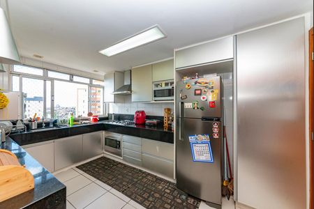 Apartamento à venda com 168m², 3 quartos e 3 vagasCozinha