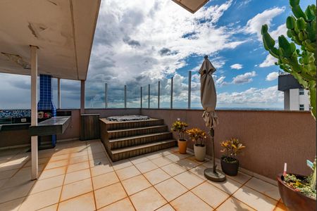 Apartamento à venda com 168m², 3 quartos e 3 vagasVaranda