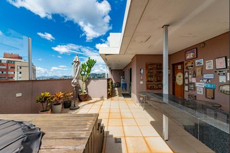 Apartamento à venda com 168m², 3 quartos e 3 vagasVaranda