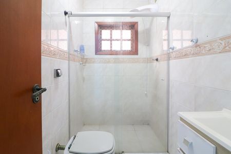 Casa à venda com 130m², 3 quartos e 2 vagas Casa à venda com 130m², 3 quartos e 2 vagasBanheiro Suíte