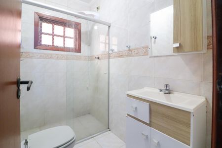 Casa à venda com 130m², 3 quartos e 2 vagas Casa à venda com 130m², 3 quartos e 2 vagasBanheiro Suíte