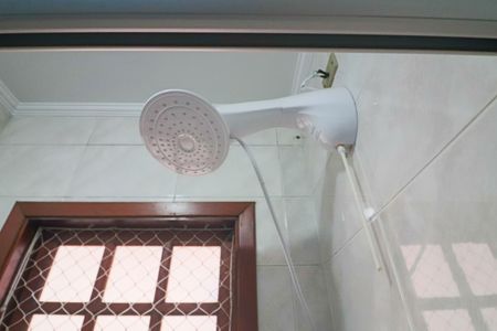 Casa à venda com 130m², 3 quartos e 2 vagas Casa à venda com 130m², 3 quartos e 2 vagasBanheiro Suíte