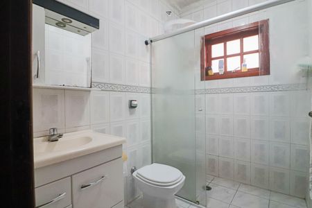 Casa à venda com 130m², 3 quartos e 2 vagas Casa à venda com 130m², 3 quartos e 2 vagasBanheiro Social