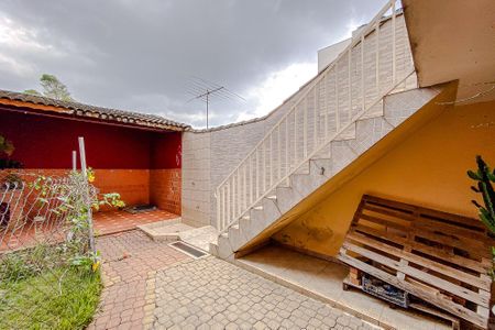 Casa à venda com 270m², 3 quartos e 6 vagasQuintal