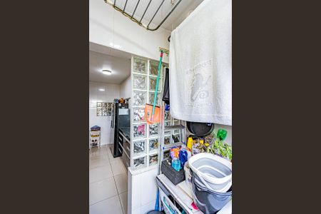 Apartamento à venda com 60m², 2 quartos e 1 vagaÁrea de Serviço