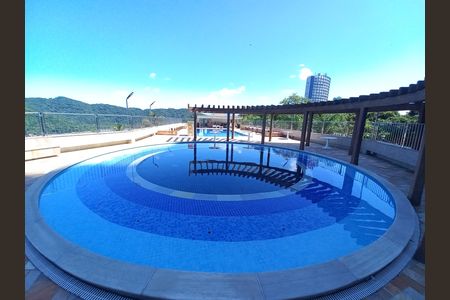 Apartamento para alugar com 33m², 1 quarto e 2 vagas Apartamento para alugar com 33m², 1 quarto e 2 vagasÁrea comum - Piscina