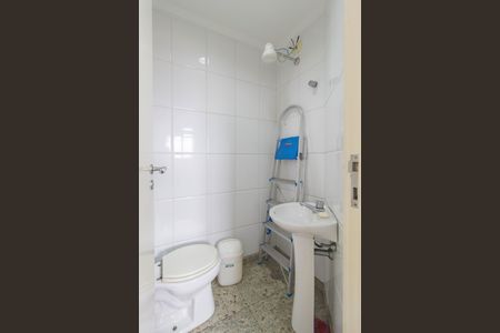 Apartamento à venda com 300m², 3 quartos e 6 vagasBanheiro de Serviço