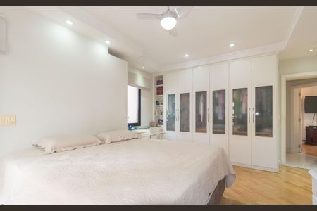 Apartamento à venda com 300m², 3 quartos e 6 vagasSuíte 3