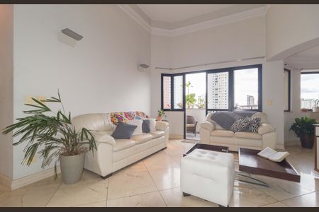 Apartamento à venda com 300m², 3 quartos e 6 vagasSala de TV