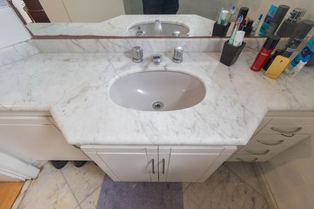 Apartamento à venda com 300m², 3 quartos e 6 vagasBanheiro da Suíte