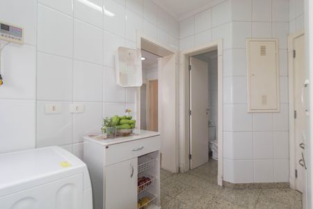 Apartamento à venda com 300m², 3 quartos e 6 vagasÁrea de Serviço