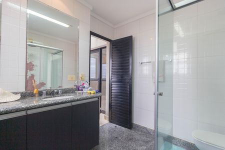 Apartamento à venda com 300m², 3 quartos e 6 vagasCobertura - Banheiro