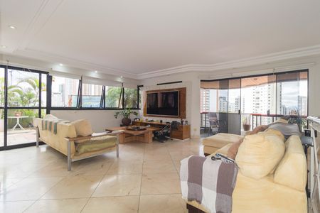 Apartamento à venda com 300m², 3 quartos e 6 vagasCobertura - Sala