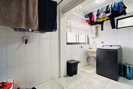 Apartamento à venda com 76m², 3 quartos e 2 vagasCozinha e Área de Serviço