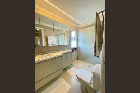 Apartamento à venda com 144m², 3 quartos e 2 vagasBanheiro